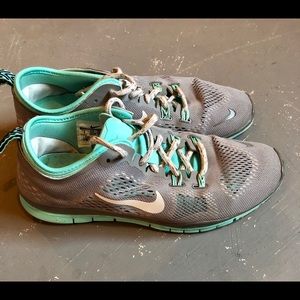 Nike Factory Free Run TR Fit 5.0